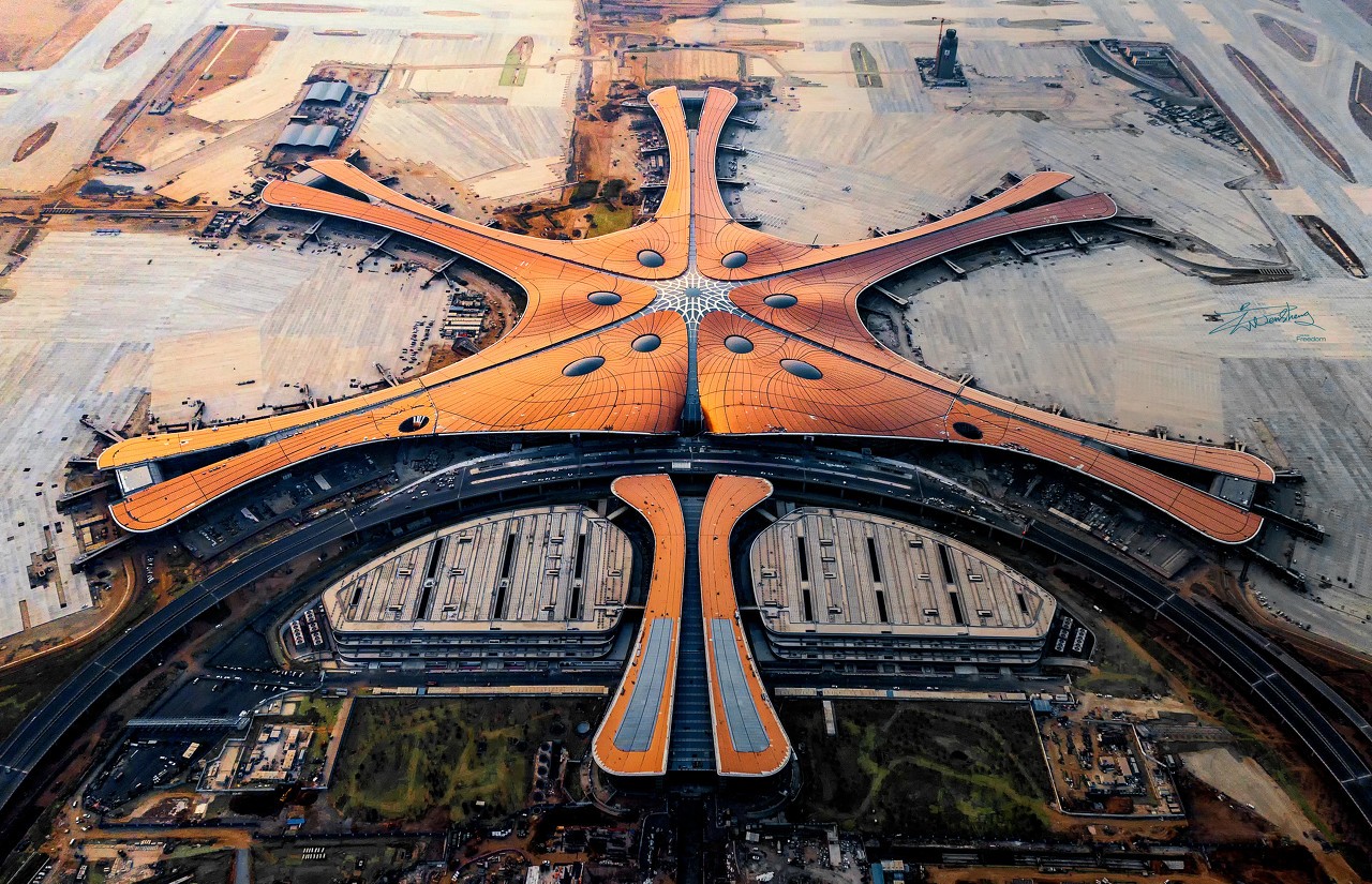 知协：北京大兴国际机场“凤凰展翼”，超百项技术专利“保驾护航”