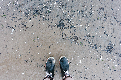 最近流行的雨鞋套为什么能完胜雨鞋