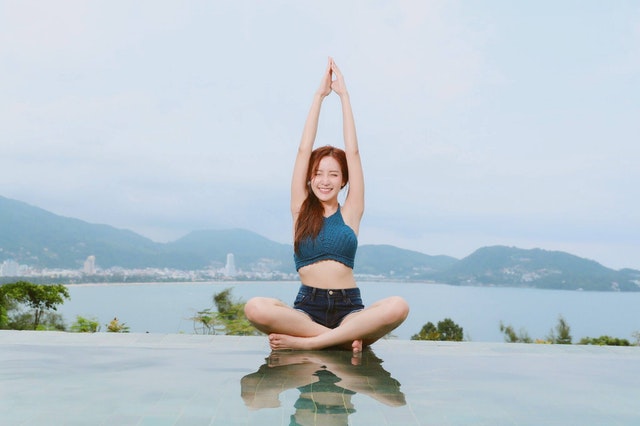 Protect the navel from being exposed