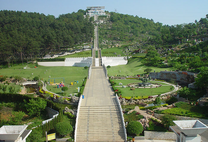 贵州公墓信息网 汇集贵州所有公墓陵园信息,免费专车接