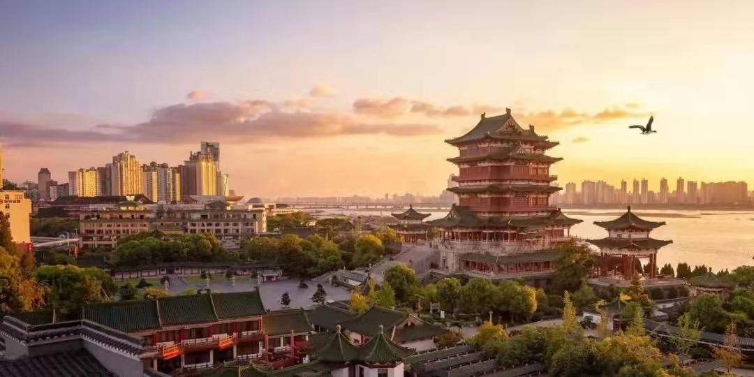 鄱阳KTV招聘-余干夜场招聘-南昌夜场阿俊急招聘160以以上模特酒水营销员