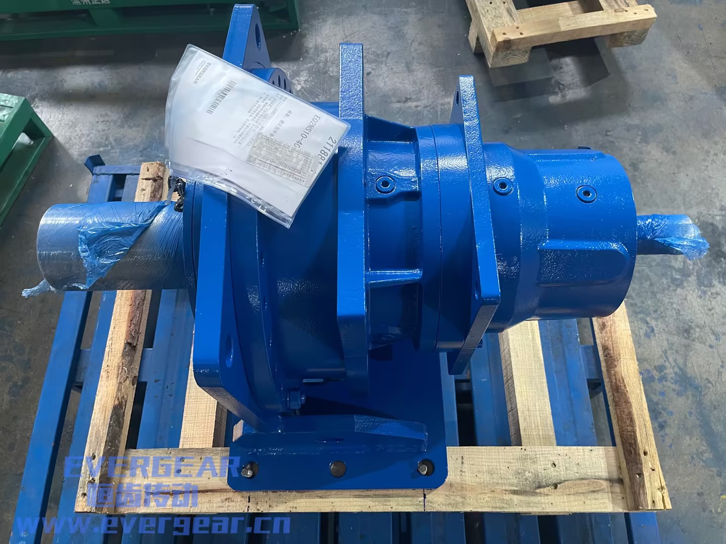 EQ系列行星齿轮减速机实物图