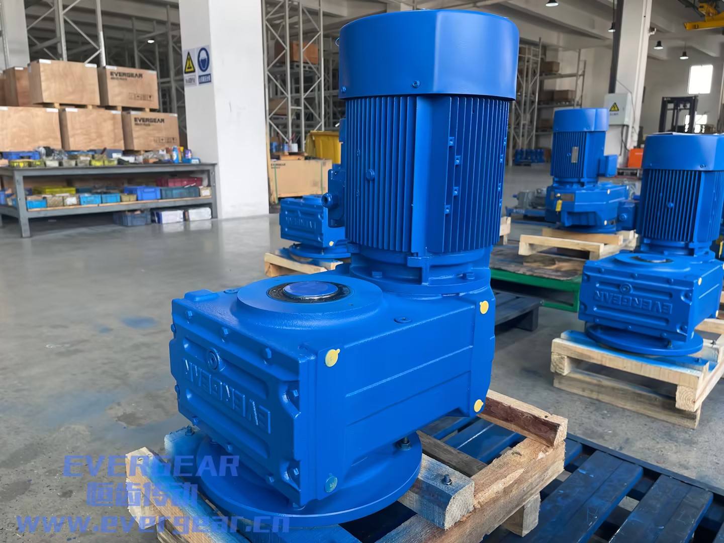 EF系列平行轴斜齿轮减速机