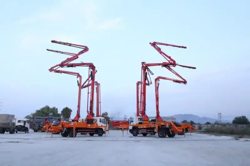 混凝土泵车