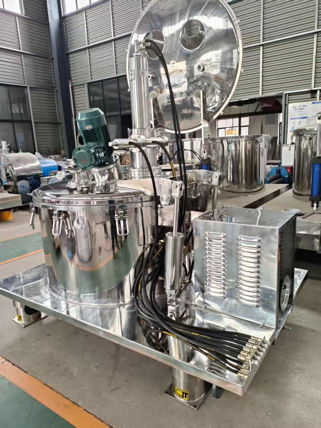 平板离心机报价为何相差十倍？五大核心配置差异全解析