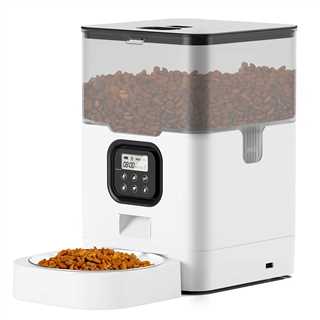 Pet feeder