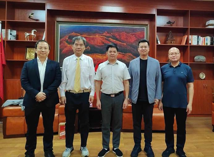 国际发明家协会联合会特派代表杨九三一行莅临金山高科集团东盟总部交流