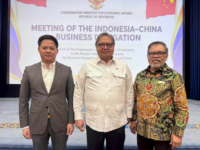 印尼经济统筹部长艾尔朗加会见中国商业代表团 邀请中企持续深耕印尼市场