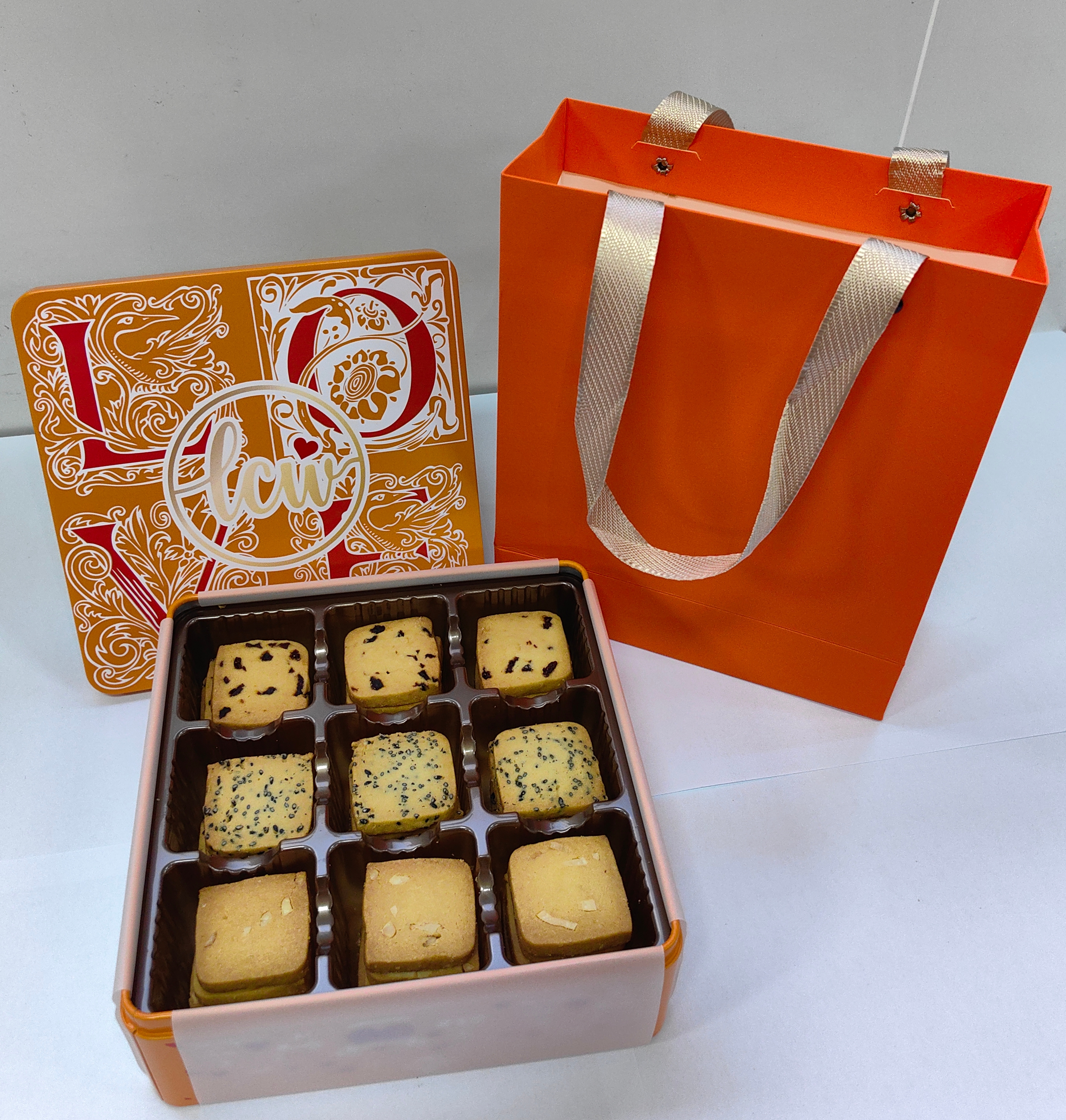 顺德肥鸿&middot;肥鸿曲奇礼盒｜三重风味精选：蔓越莓 &middot; 黑芝麻 &middot; 坚果