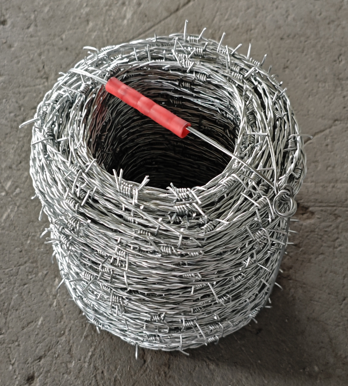 14x14 Galvanized 200G/M2 barbed wire