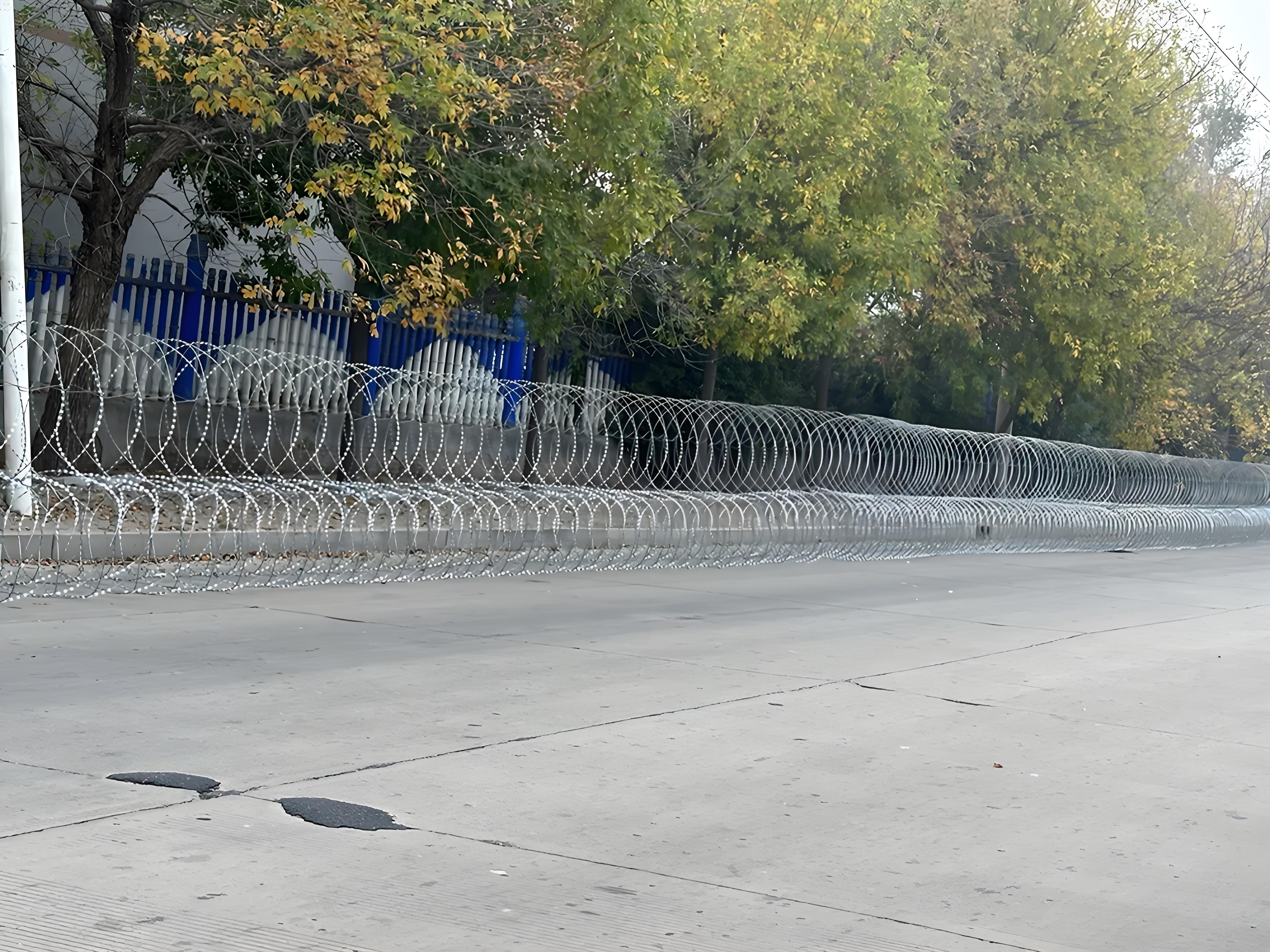 Mobile Riot Control Isolation Fence