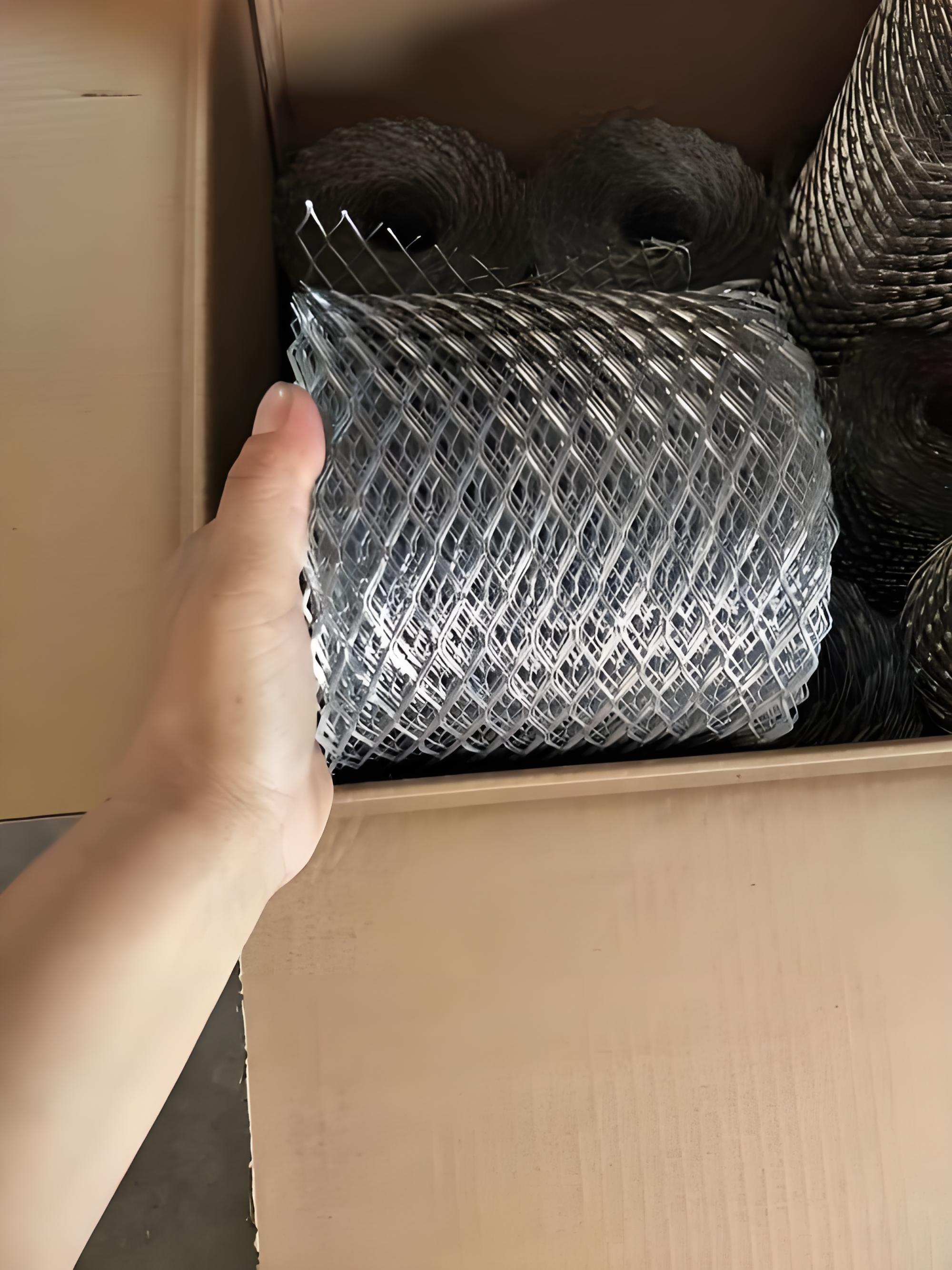 China Factory 15cm 20cm Width Brick Mesh Rib Lath Mesh