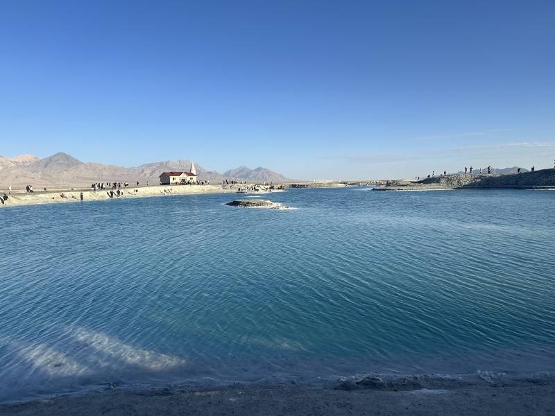 西宁+青海湖+茶卡盐湖+敦煌+嘉峪关+张掖7日6晚私家团