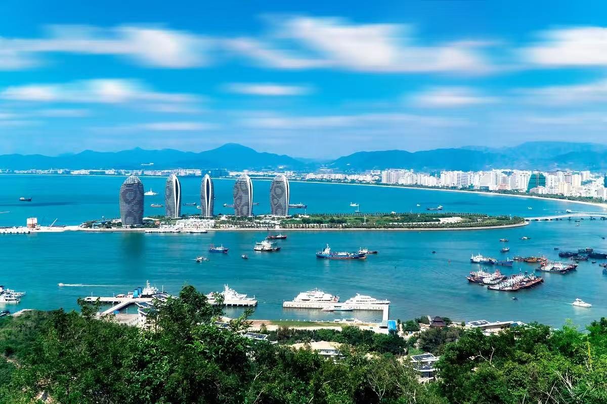 三亚第五天登鹿回头，俯瞰三亚全景（外文版）